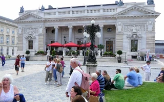 Dozmat - Torony kirándulás Budapestre a Nemzeti Galériába...